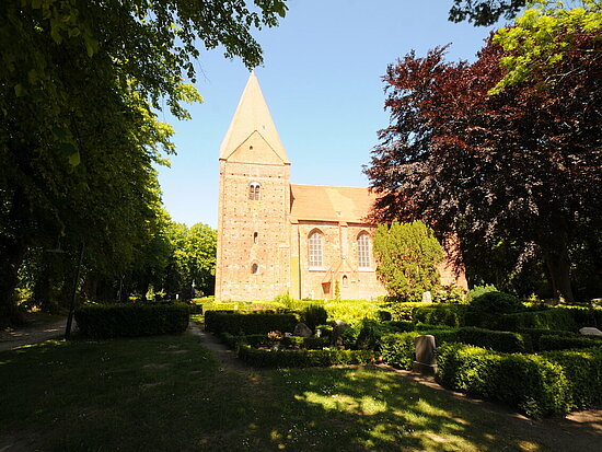 Winterkirche-in-Kirchdorf-auf-Poel